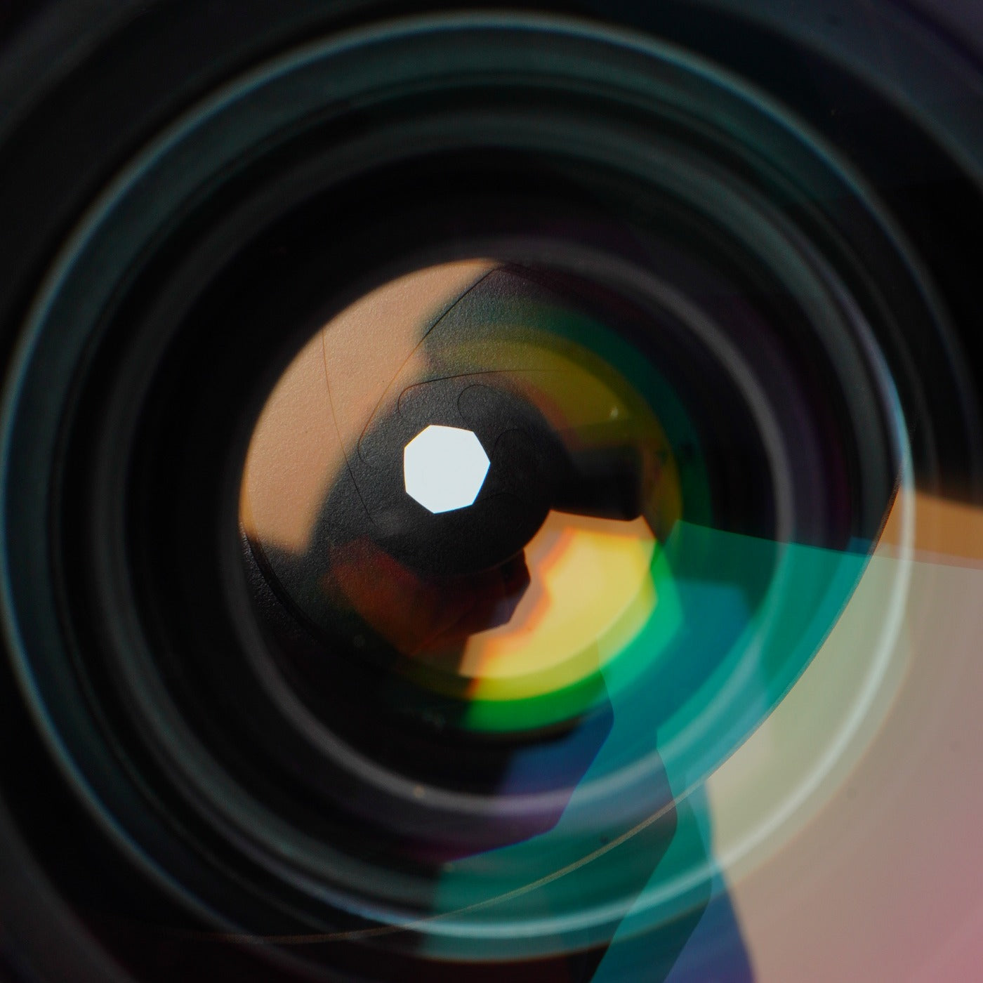 Nikon AF NIKKOR 28-85mm F/3.5-4.5 ズームレンズ