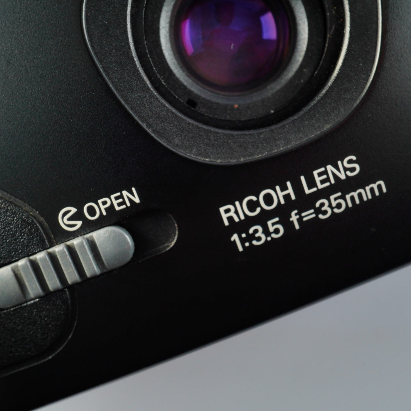 Ricoh FF-9S DATE 35mm F/3.5 コンパクトフィルムカメラ