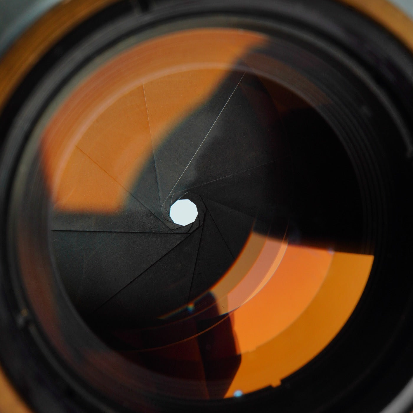 【Canon】50mm単焦点レンズ　1:1.4 Canon 50mm F/1.4 単焦点レンズ – 山田写真機店