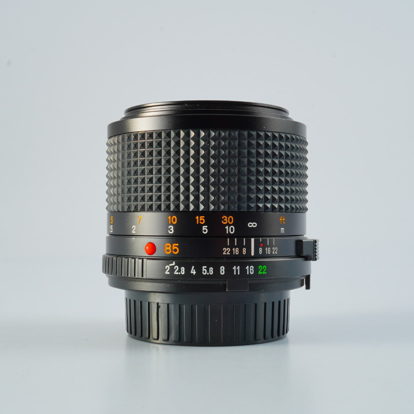 MINOLTA MD 85mm F/2 prime lens
