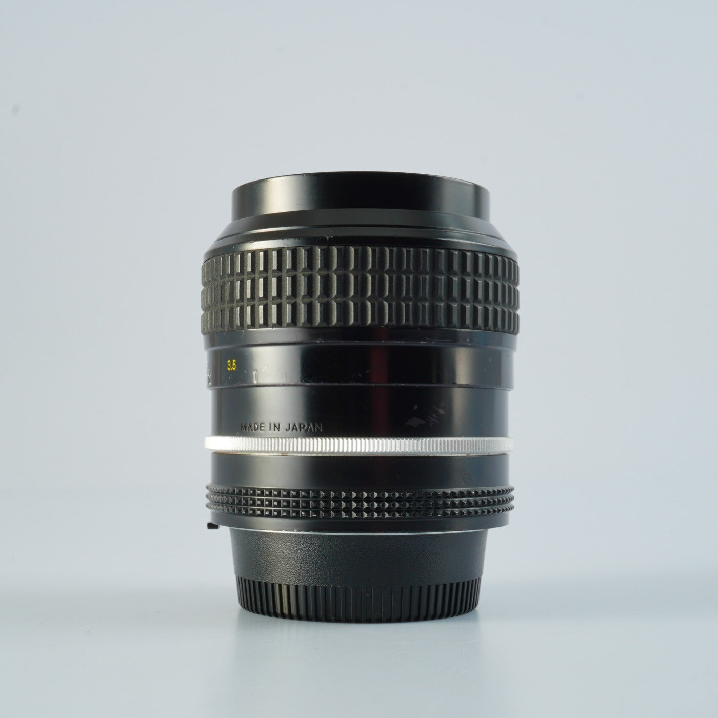 Nikon Ai Nikkor 105mm F/2.5 単焦点レンズ