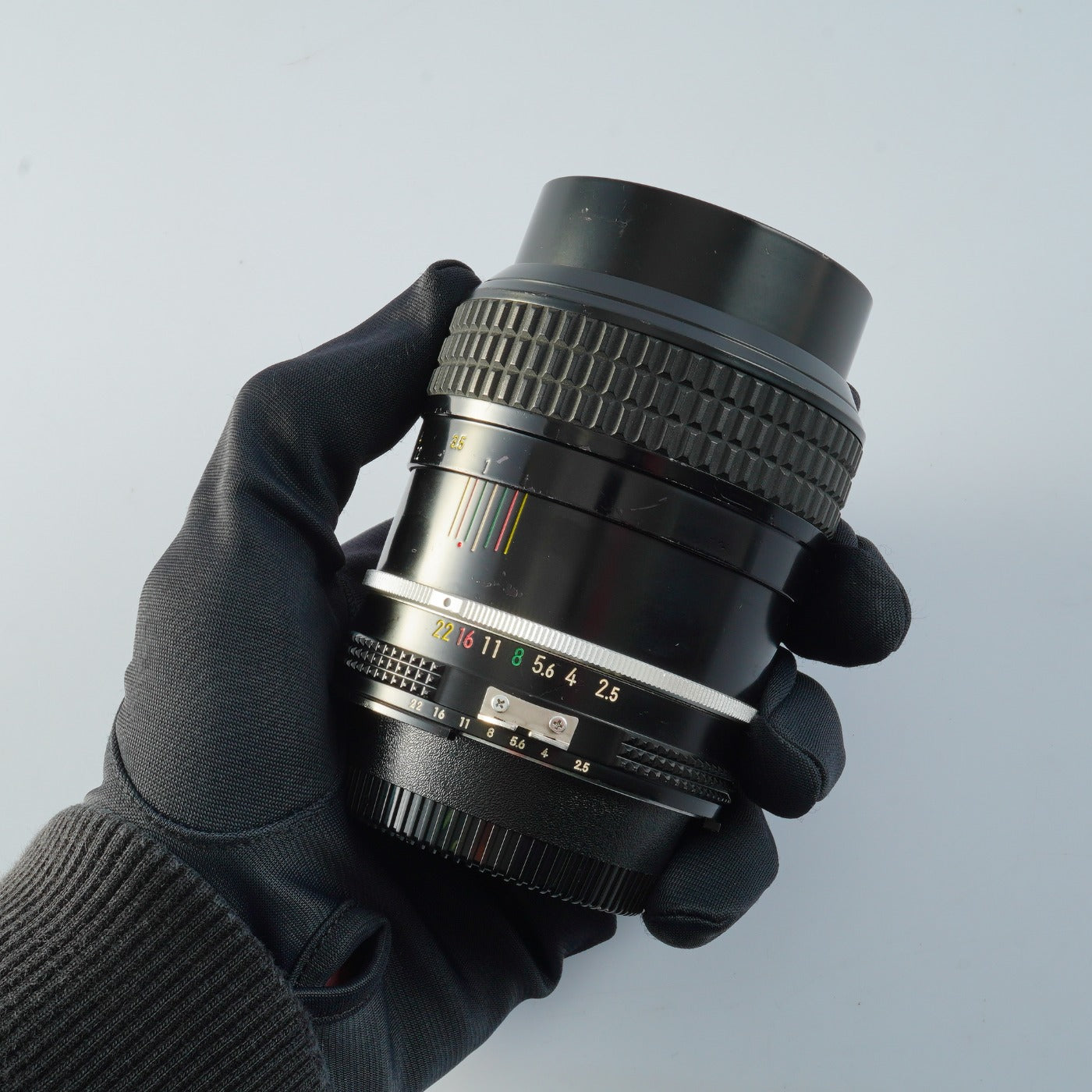 Nikon Ai Nikkor 105mm F/2.5 単焦点レンズ