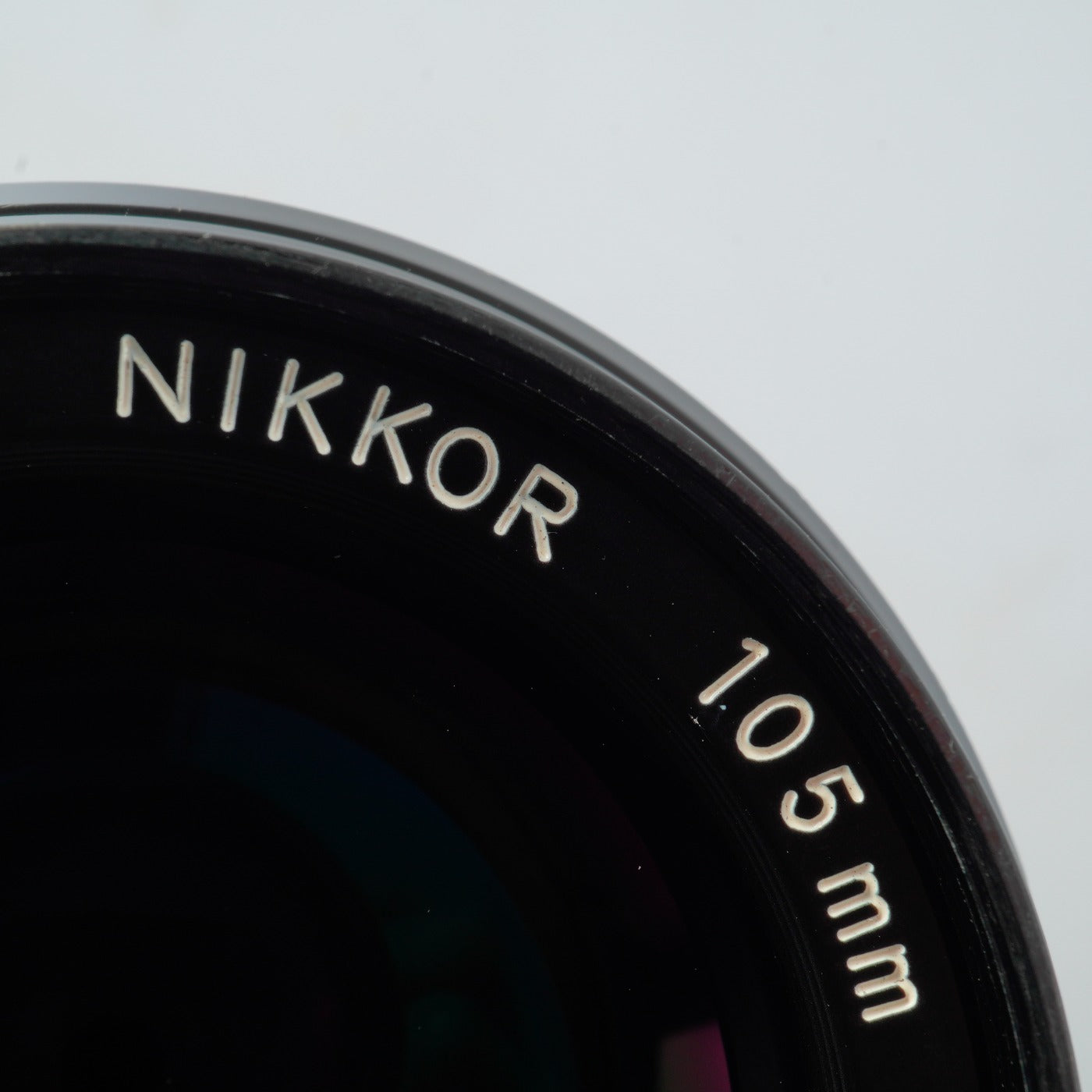 Nikon Ai Nikkor 105mm F/2.5 単焦点レンズ