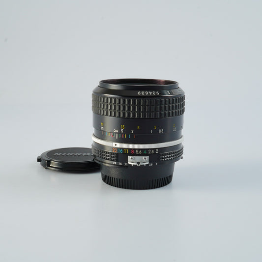 Nikon Ai Nikkor 35mm F/2 単焦点レンズ