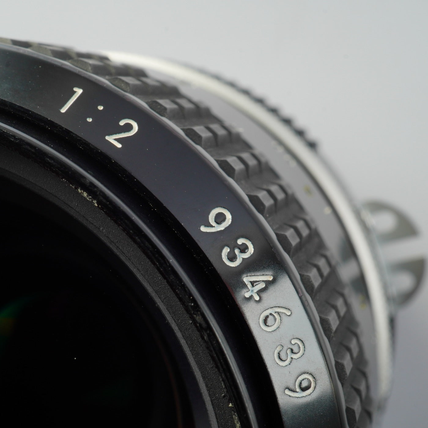 Nikon Ai Nikkor 35mm F/2 単焦点レンズ