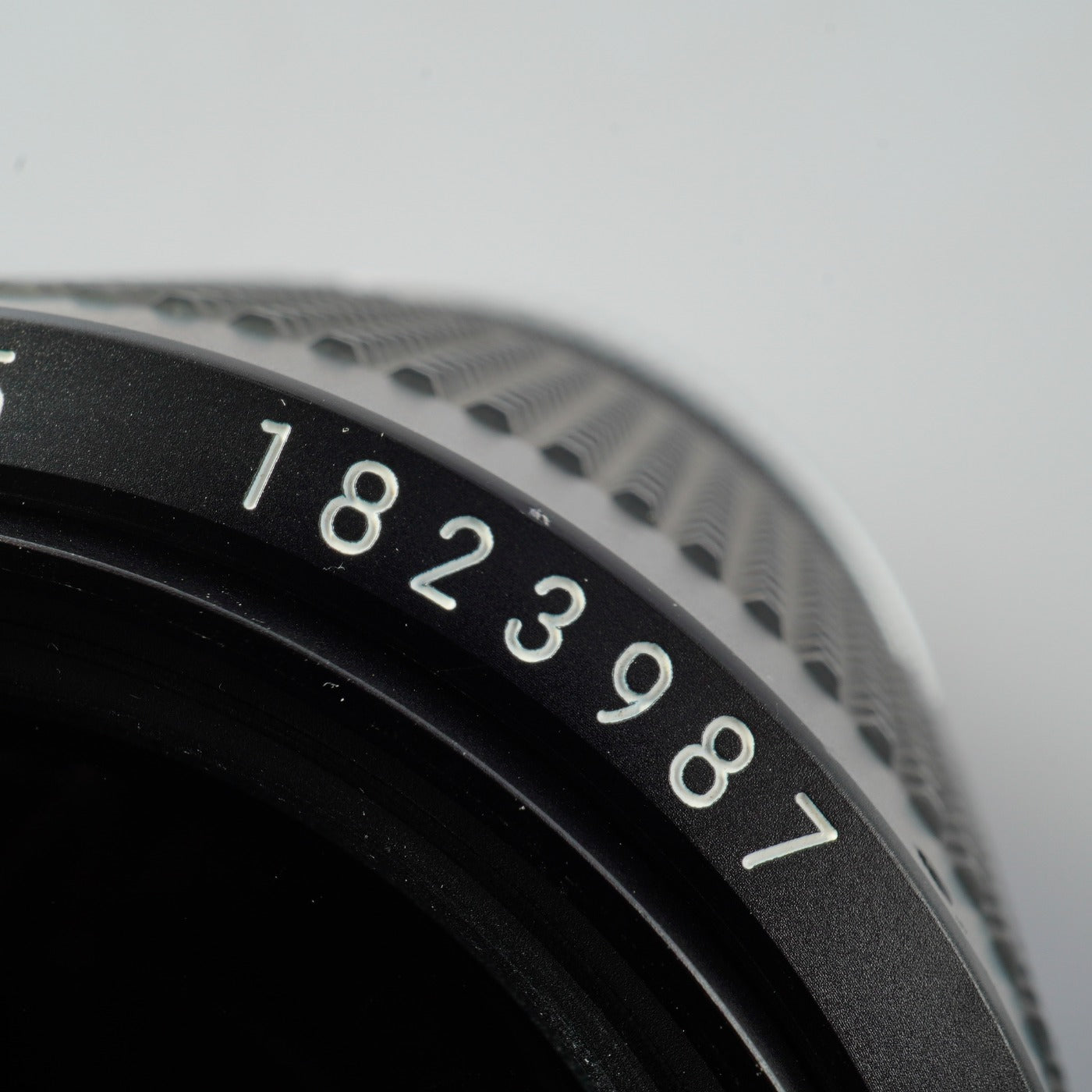 Nikon Ai-S Zoom NIKKOR 35-105mm F/3.5-4.5 ズームレンズ