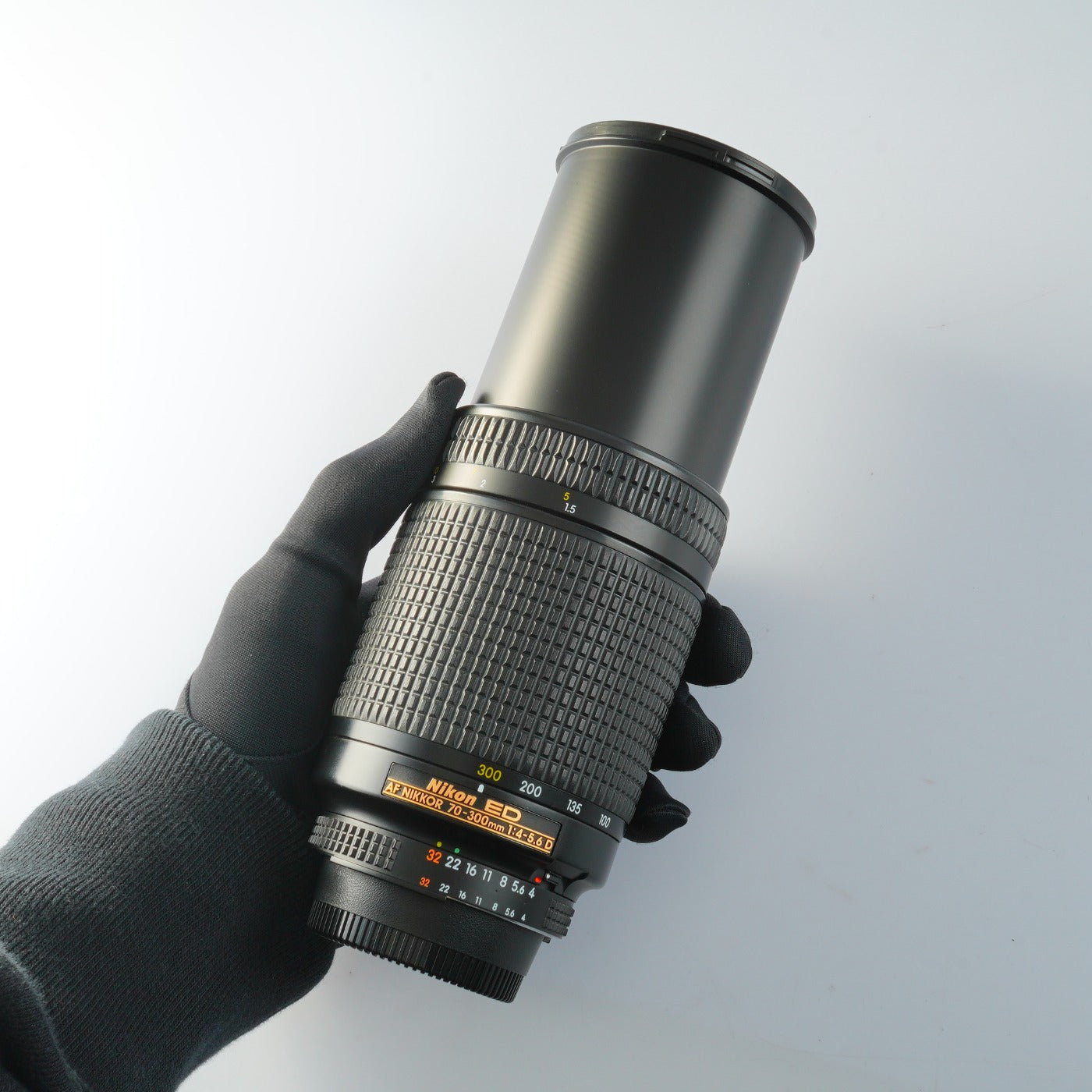 Nikon AF NIKKOR 70-300mm F/4-5.6 D ED ズームレンズ