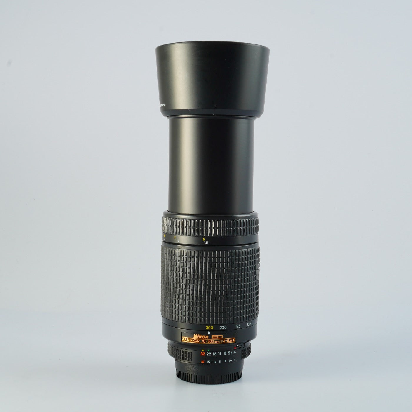 Nikon AF NIKKOR 70-300mm F/4-5.6 D ED ズームレンズ