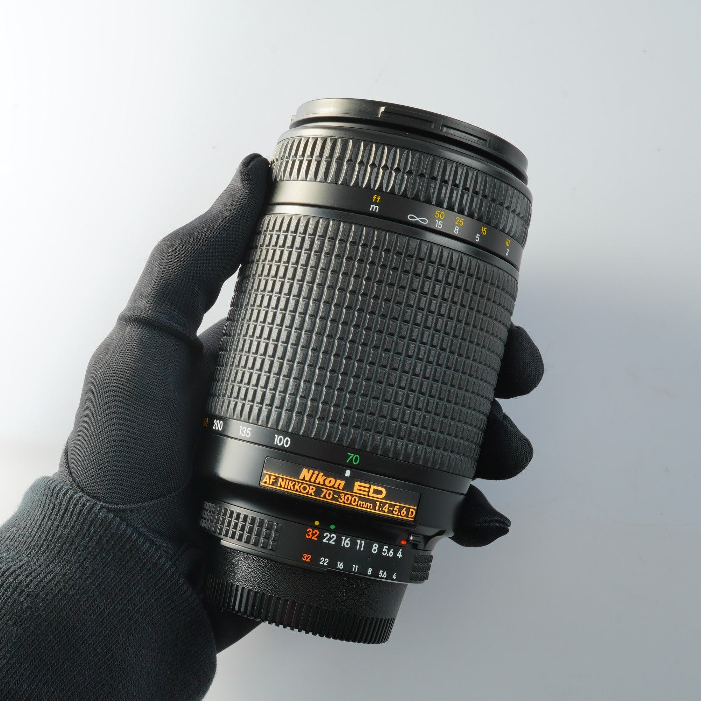 Nikon AF NIKKOR 70-300mm F/4-5.6 D ED ズームレンズ