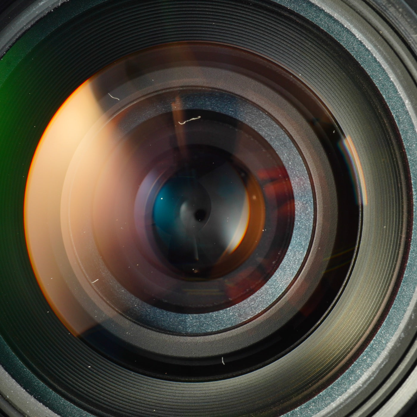 Nikon AF NIKKOR 35-105mm F/3.5-4.5 ズームレンズ