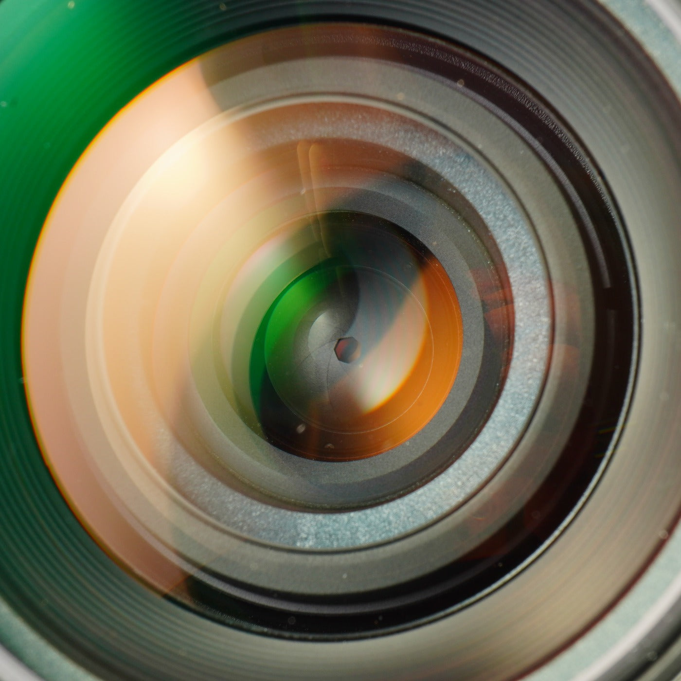 Nikon AF NIKKOR 35-105mm F/3.5-4.5 ズームレンズ