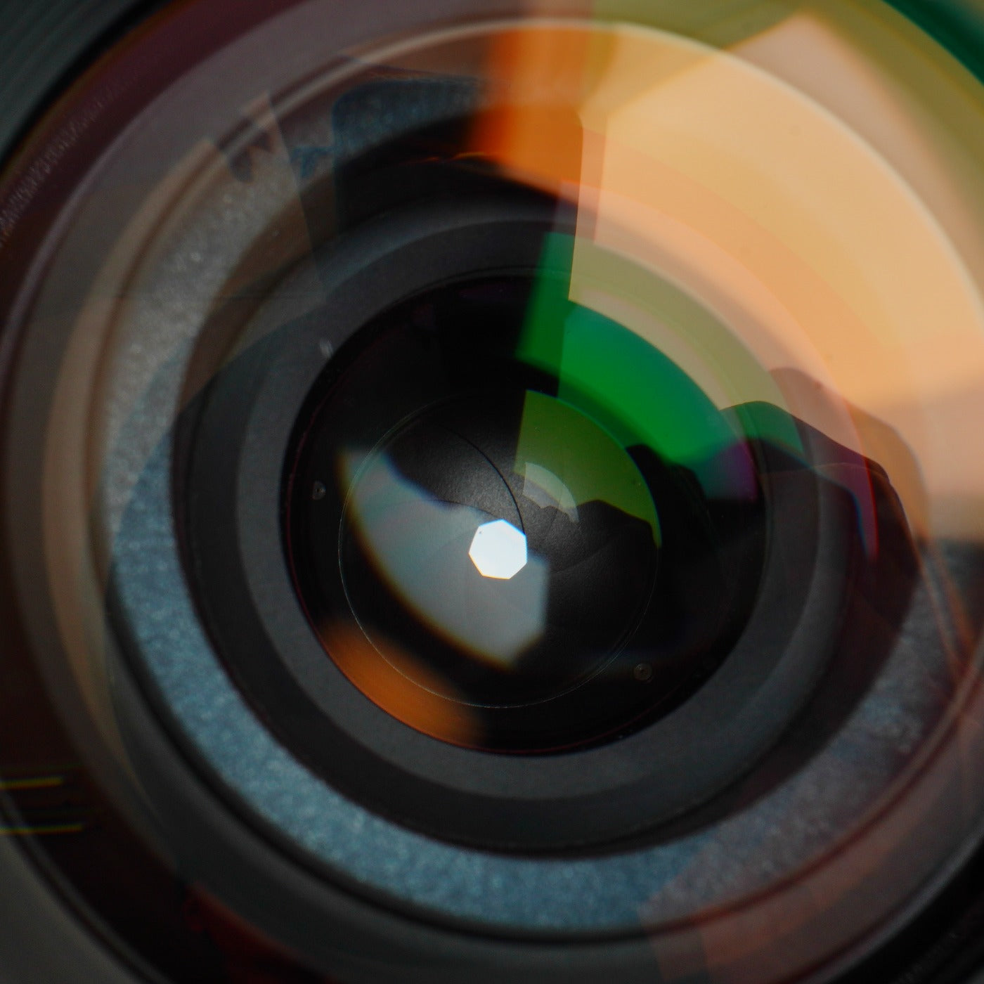 Nikon AF NIKKOR 35-105mm F/3.5-4.5 ズームレンズ