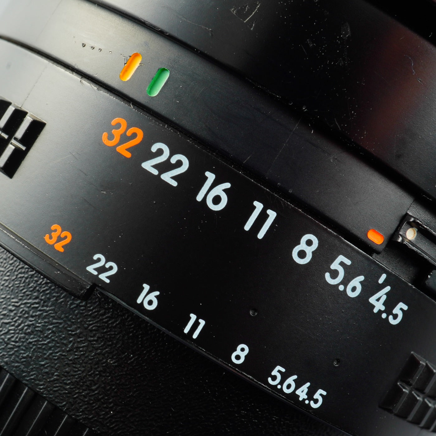 Nikon AF NIKKOR 75-300mm F/4.5-5.6 ズームレンズ