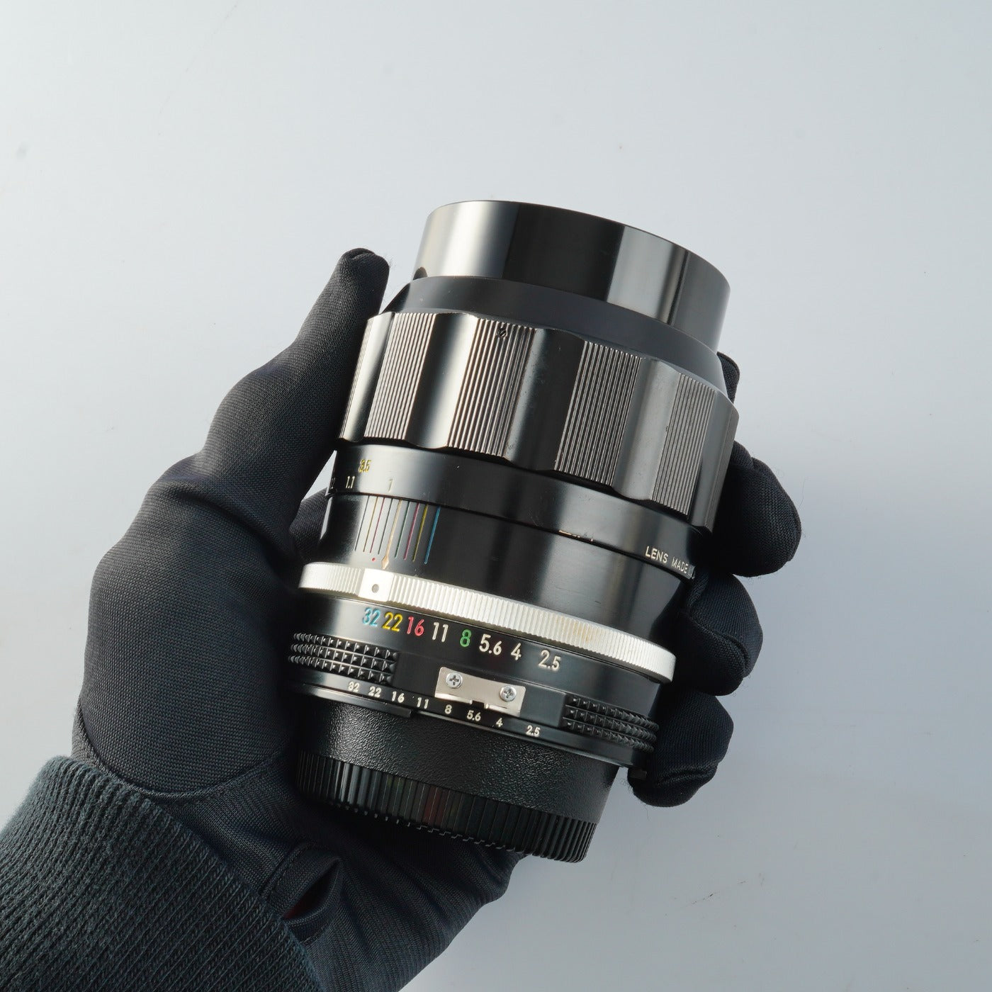 Nikon NIKKOR-P Auto 105mm F/2.5 Ai改 単焦点レンズ