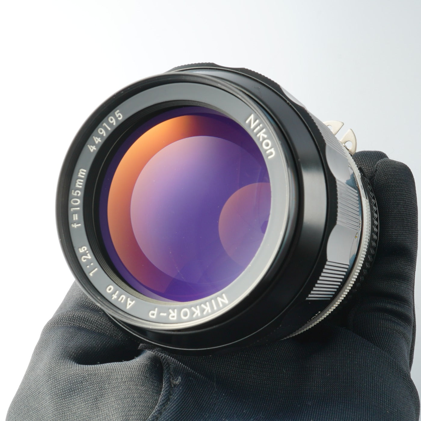 Nikon NIKKOR-P Auto 105mm F/2.5 Ai改 単焦点レンズ