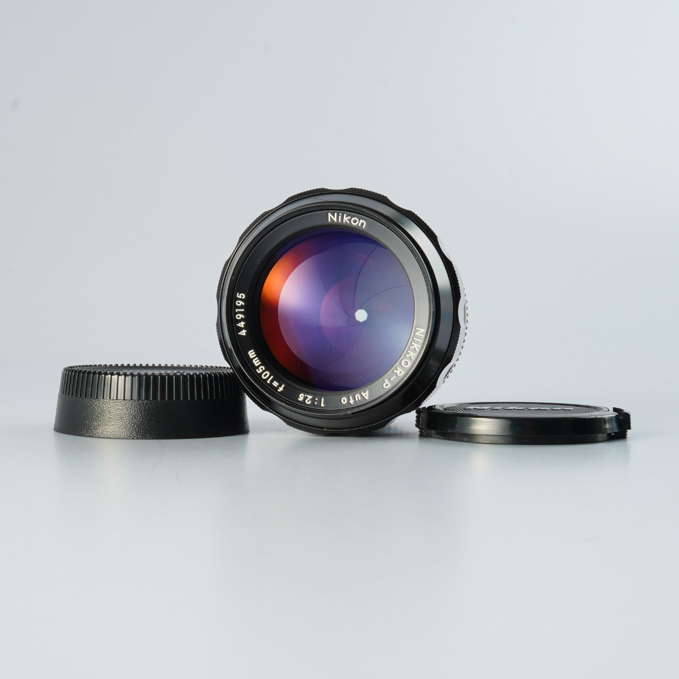 Nikon NIKKOR-P Auto 105mm F/2.5 Ai改 単焦点レンズ