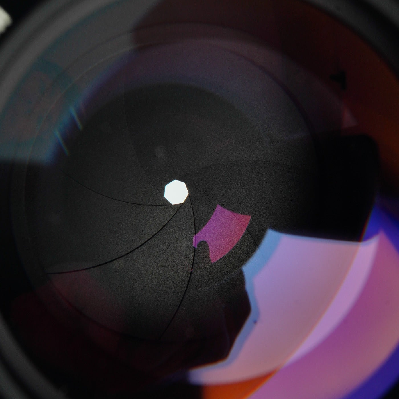 Nikon NIKKOR-P Auto 105mm F/2.5 Ai改 単焦点レンズ