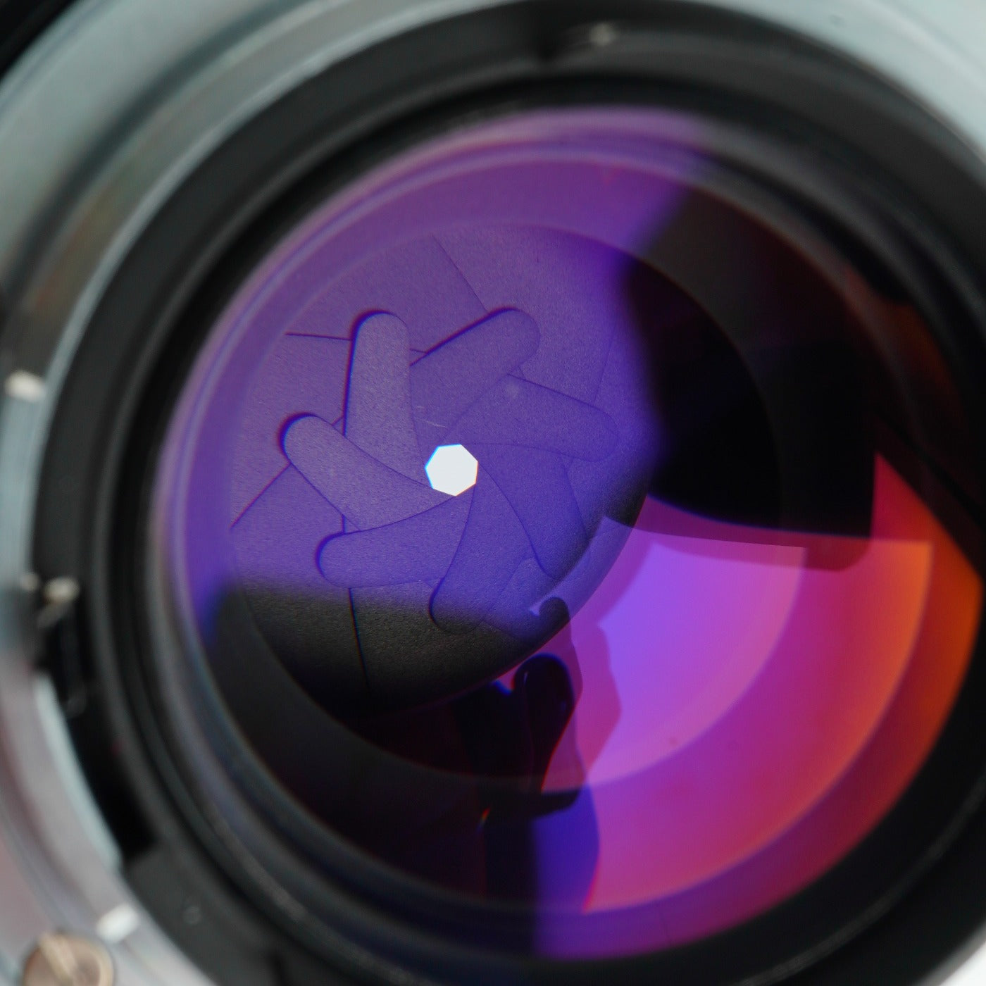 Nikon NIKKOR-P Auto 105mm F/2.5 Ai改 単焦点レンズ