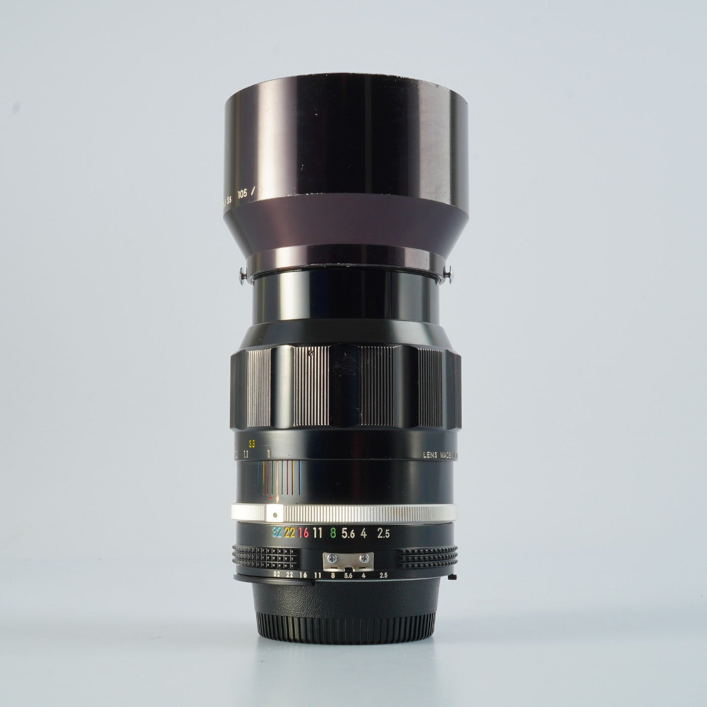 Nikon NIKKOR-P Auto 105mm F/2.5 Ai改 単焦点レンズ