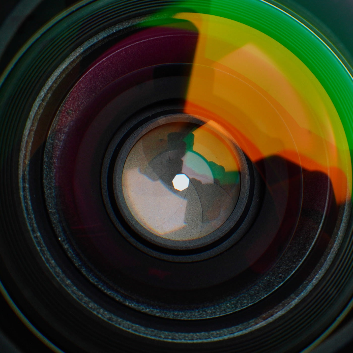 Nikon AF NIKKOR 24-50mm F/3.3-4.5 ズームレンズ