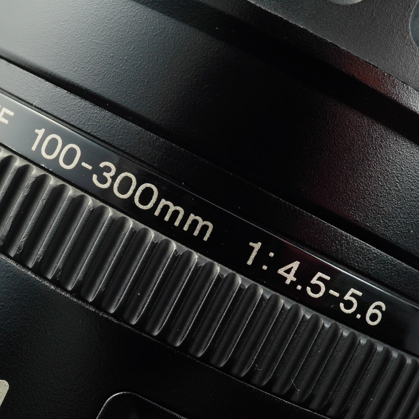 Canon EF 100-300mm F/4.5-5.6 USM ズームレンズ