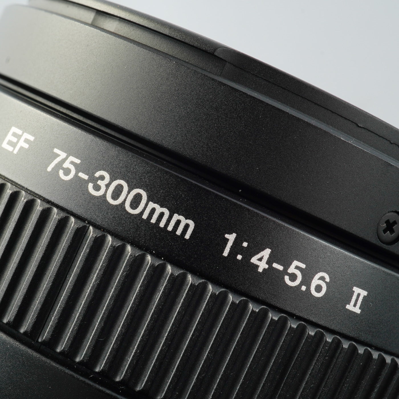 Canon EF 75-300mm F/4-5.6 Ⅱ USM ズームレンズ