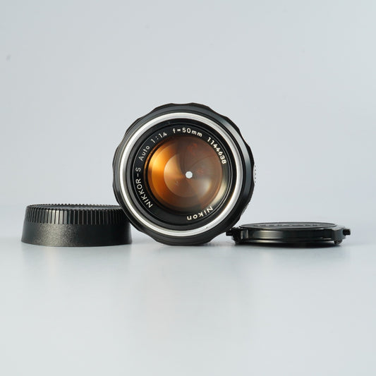 Nikon NIKKOR-S Auto 50mm F/1.4 Ai改 単焦点レンズ