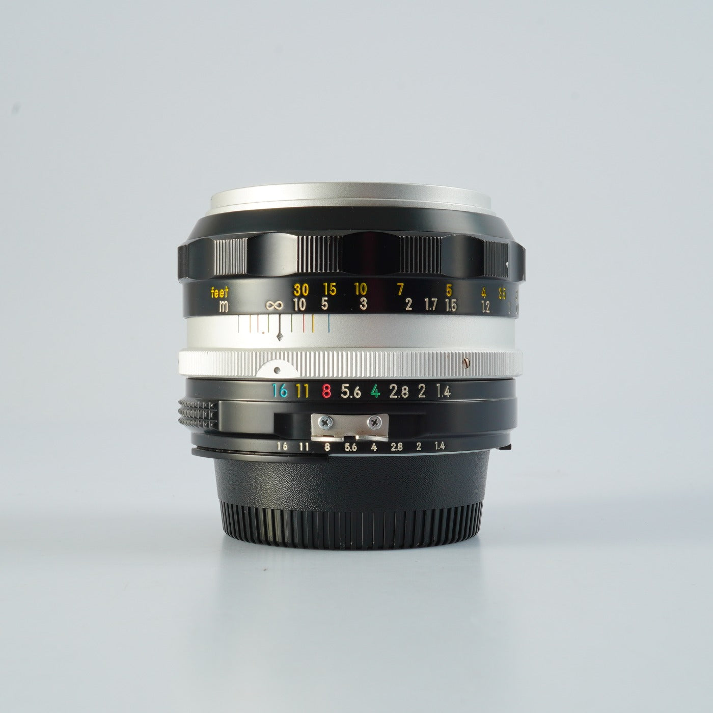 Nikon NIKKOR-S Auto 50mm F/1.4 Ai改 単焦点レンズ