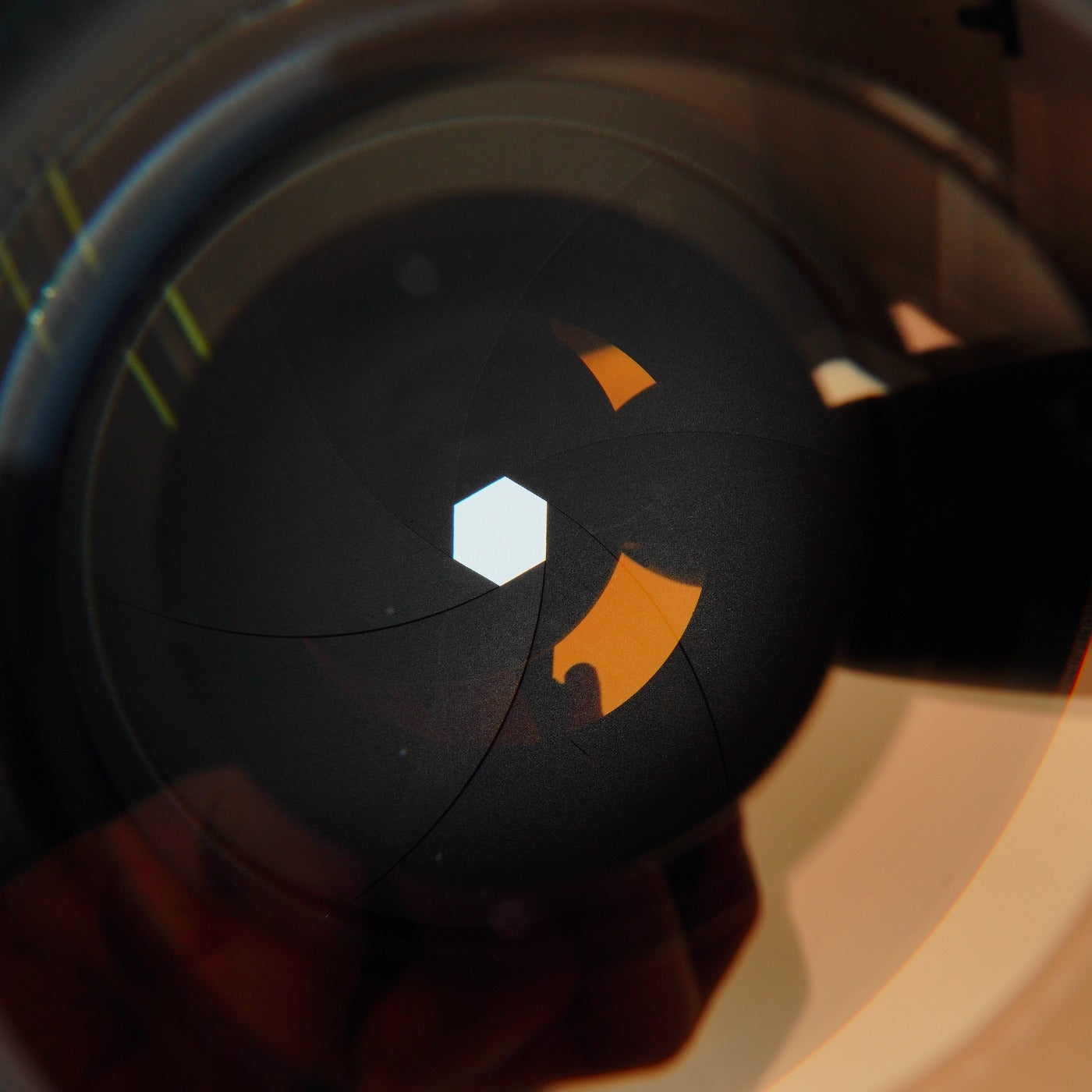 Nikon 非Ai NIKKOR-P Auto 105mm F/2.5 単焦点レンズ