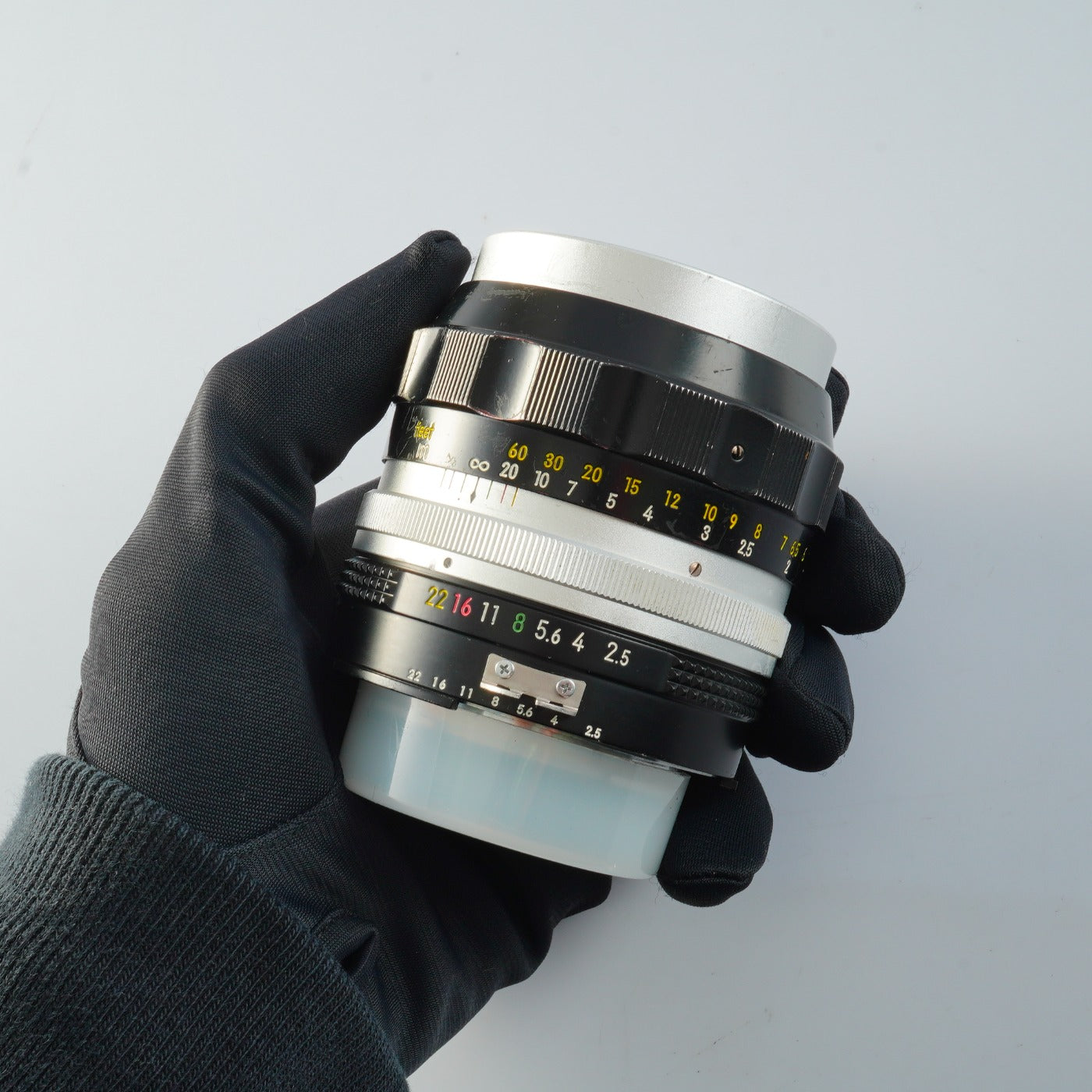 Nikon NIKKOR-P Auto 105mm F/2.5 Ai改 単焦点レンズ