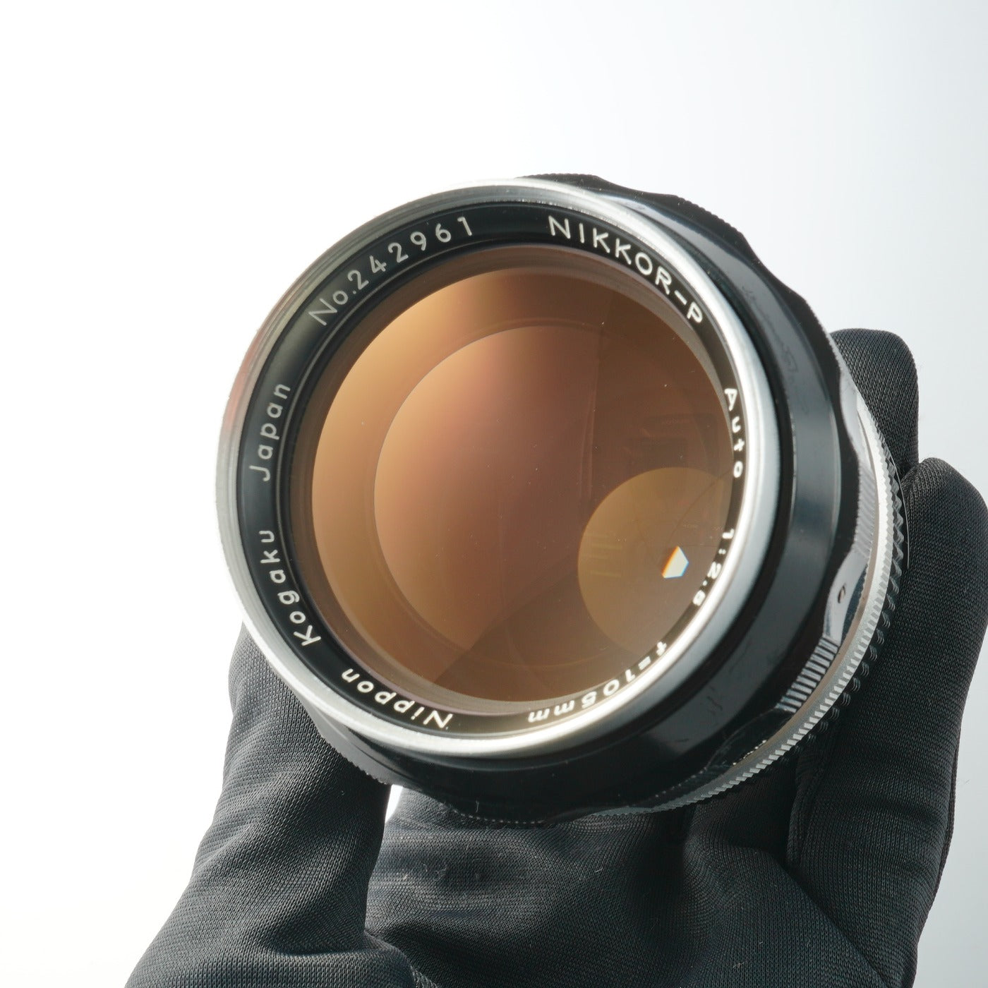 Nikon NIKKOR-P Auto 105mm F/2.5 Ai改 単焦点レンズ