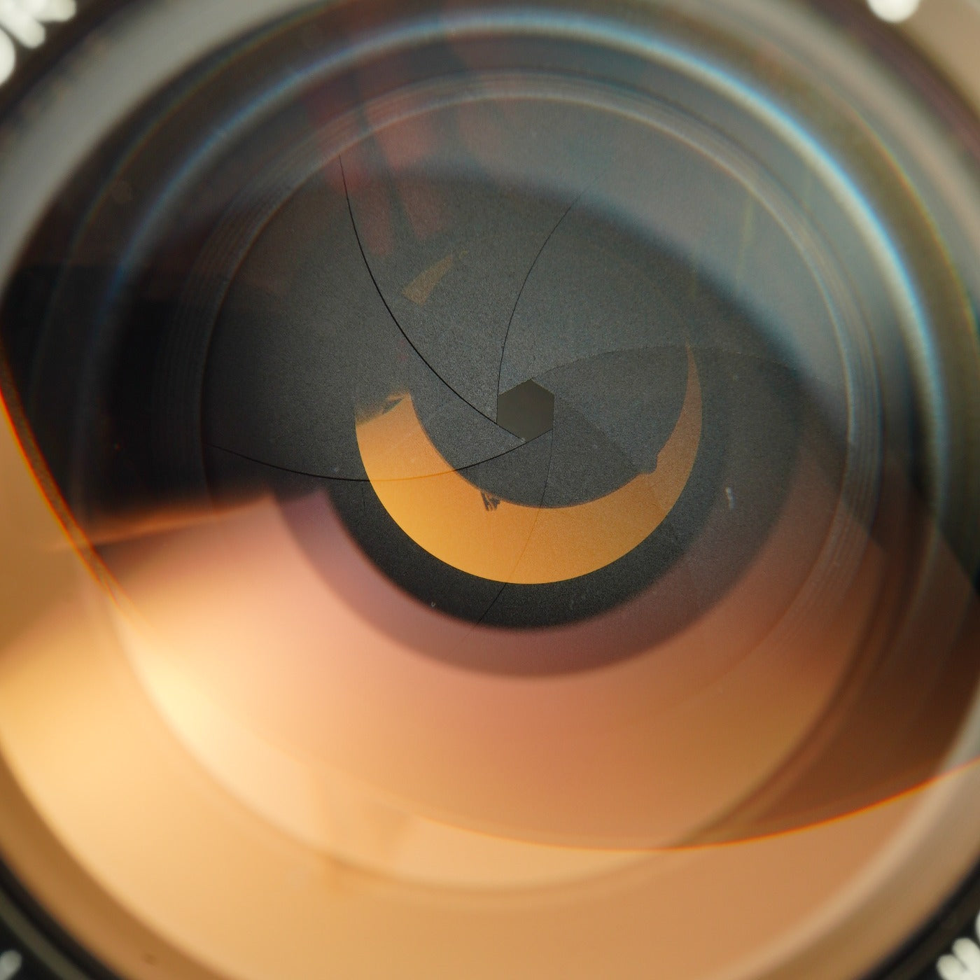 Nikon NIKKOR-P Auto 105mm F/2.5 Ai改 単焦点レンズ