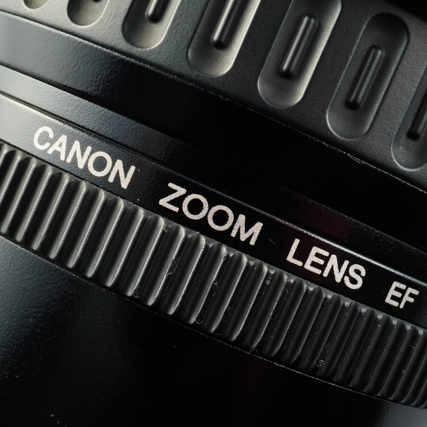 Canon EF 20-35mm f/3.5-4.5 USM ズームレンズ