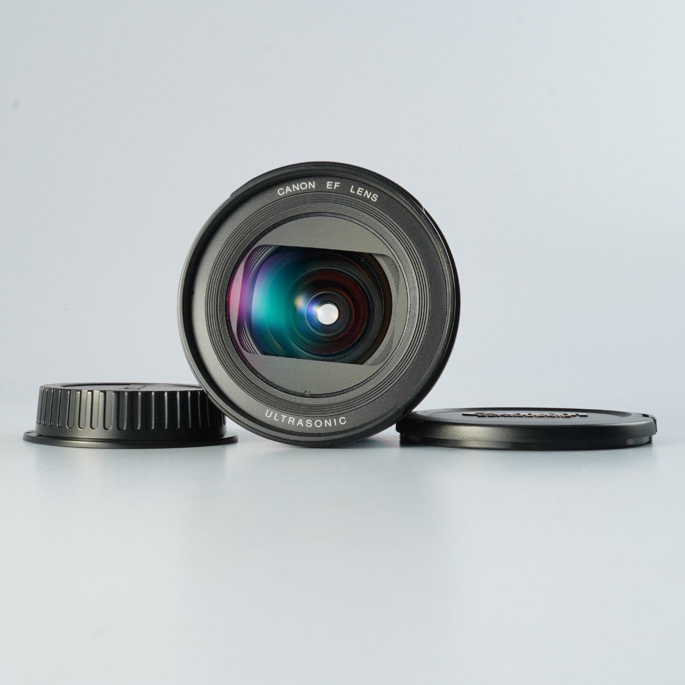 Canon EF 20-35mm f/3.5-4.5 USM ズームレンズ