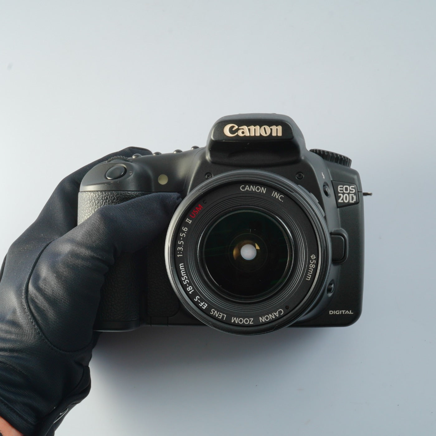 Canon EOS 20D + EF-S 18-55mm F/3.5-5.6Ⅱ USM + CF 2GB デジタル一眼レフカメラ