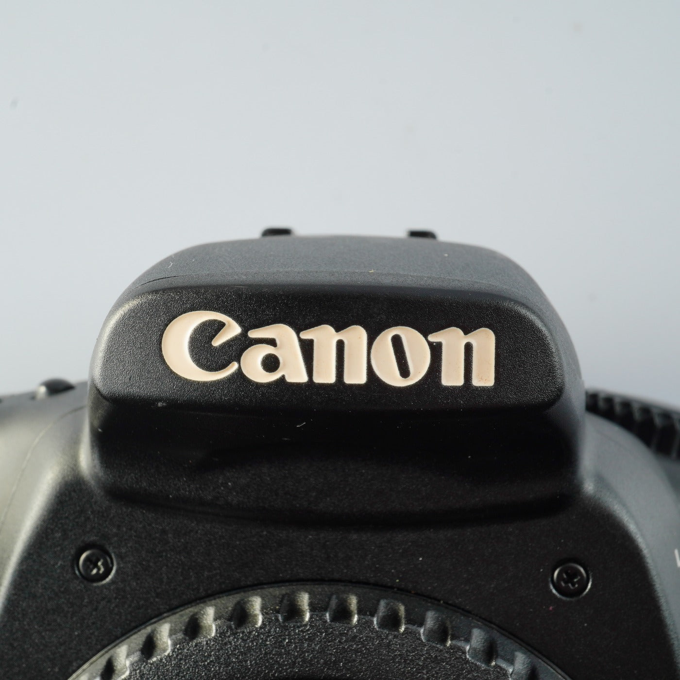 Canon EOS 20D + EF-S 18-55mm F/3.5-5.6Ⅱ USM + CF 2GB デジタル一眼レフカメラ