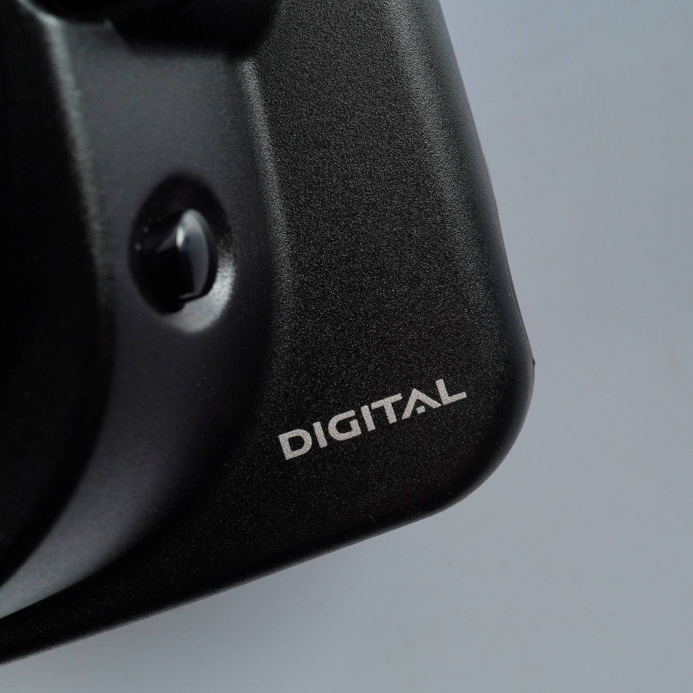 Canon EOS 20D + EF-S 18-55mm F/3.5-5.6Ⅱ USM + CF 2GB デジタル一眼レフカメラ