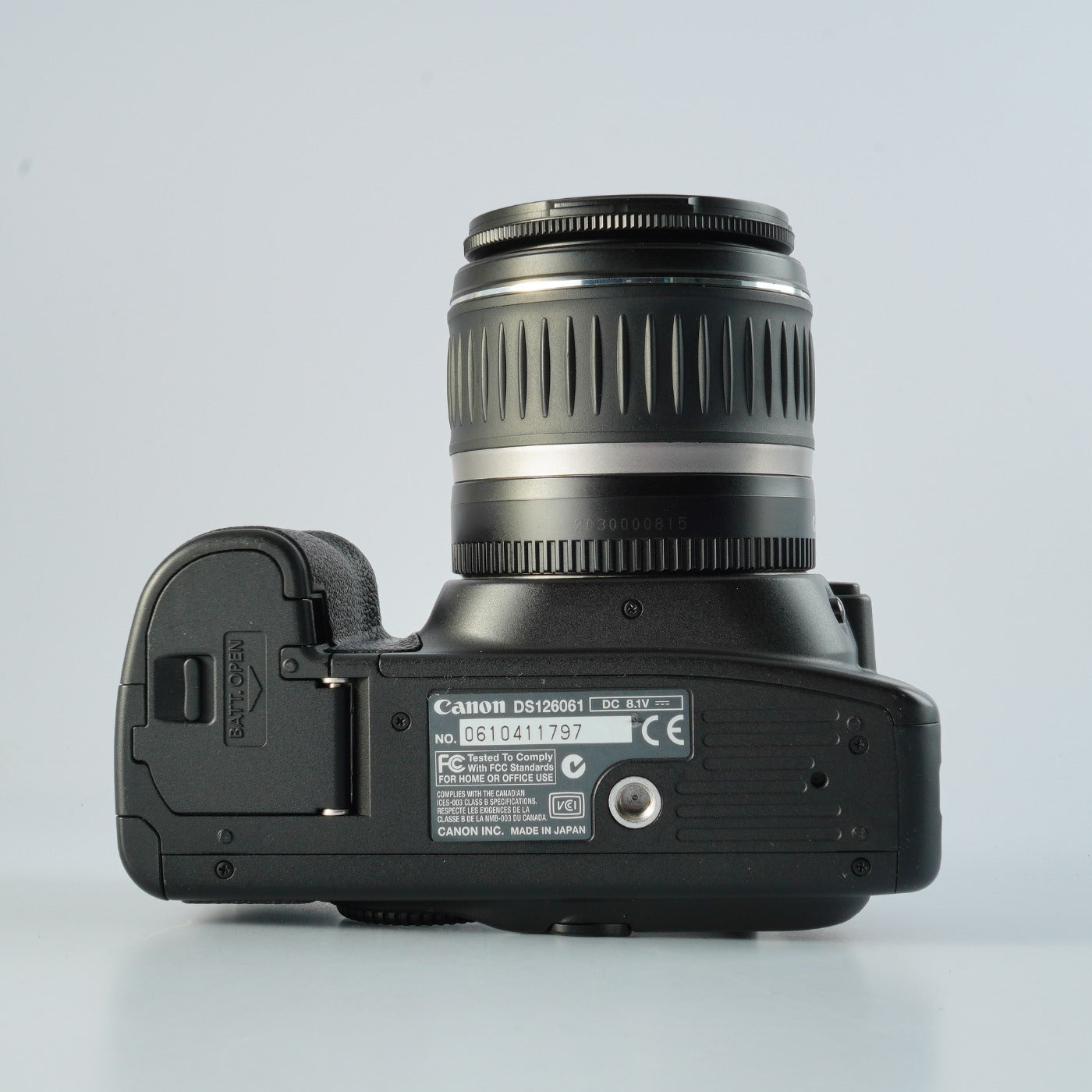 Canon EOS 20D + EF-S 18-55mm F/3.5-5.6Ⅱ USM + CF 2GB デジタル一眼レフカメラ