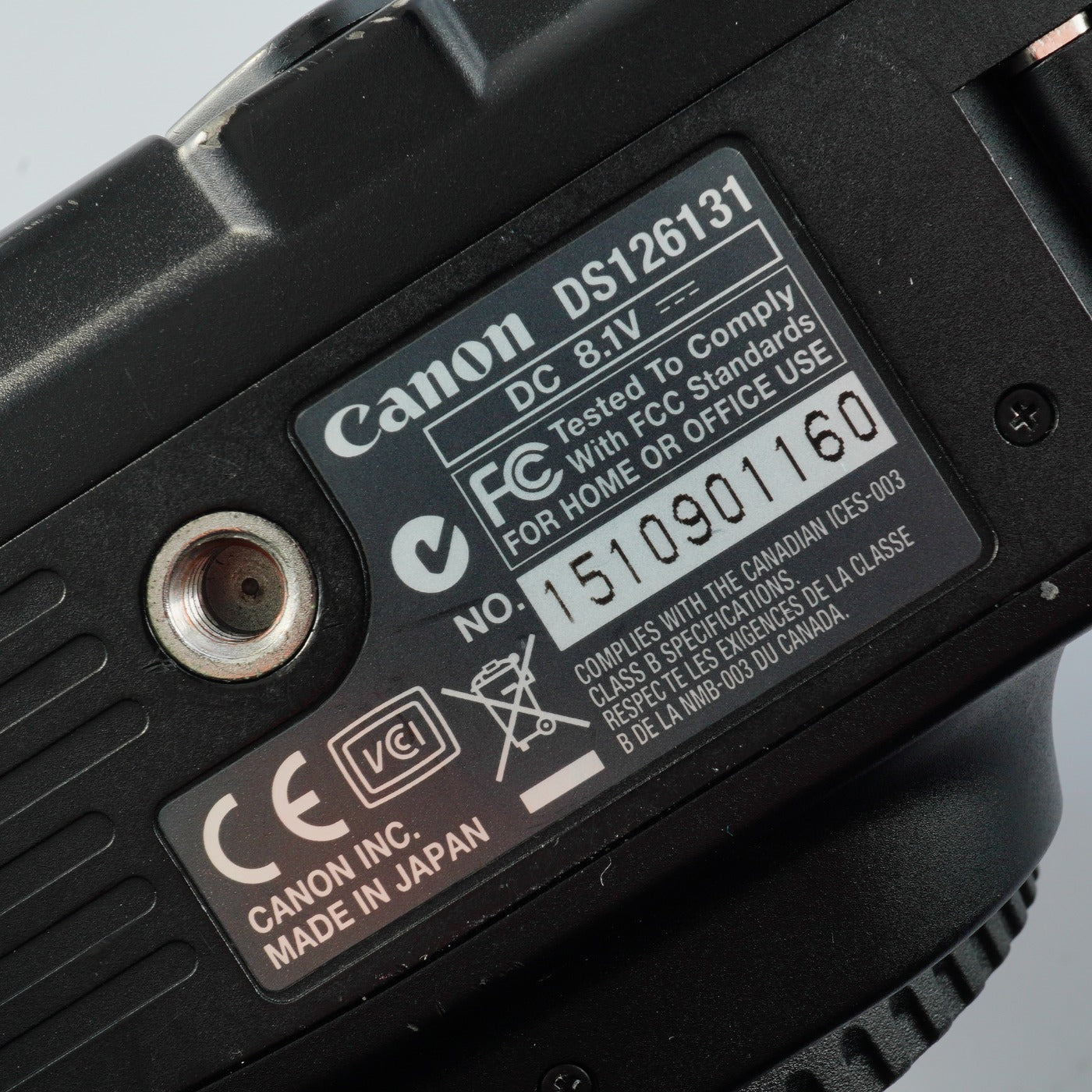 Canon EOS 30D + EF-S 18-55mm F/3.5-5.6 IS + CF 2GB デジタル一眼レフカメラ