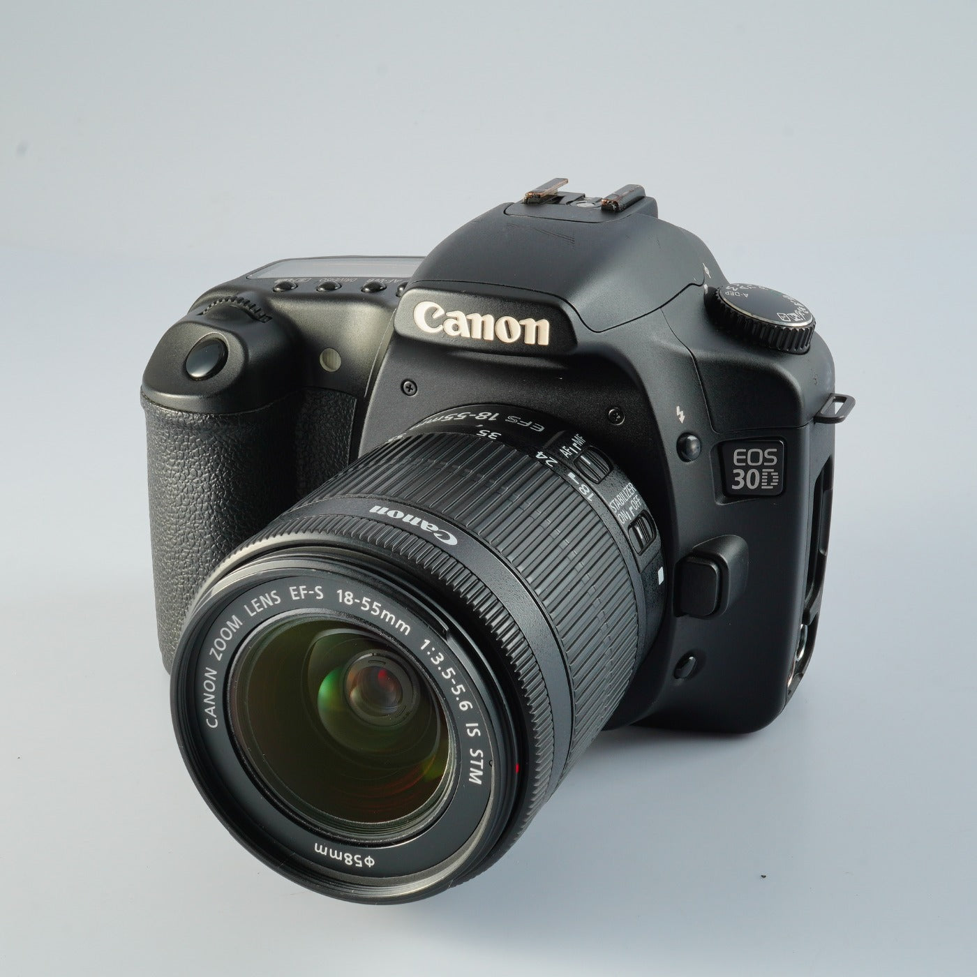 Canon EOS 30D + EF-S 18-55mm F/3.5-5.6 IS + CF 2GB デジタル一眼レフカメラ