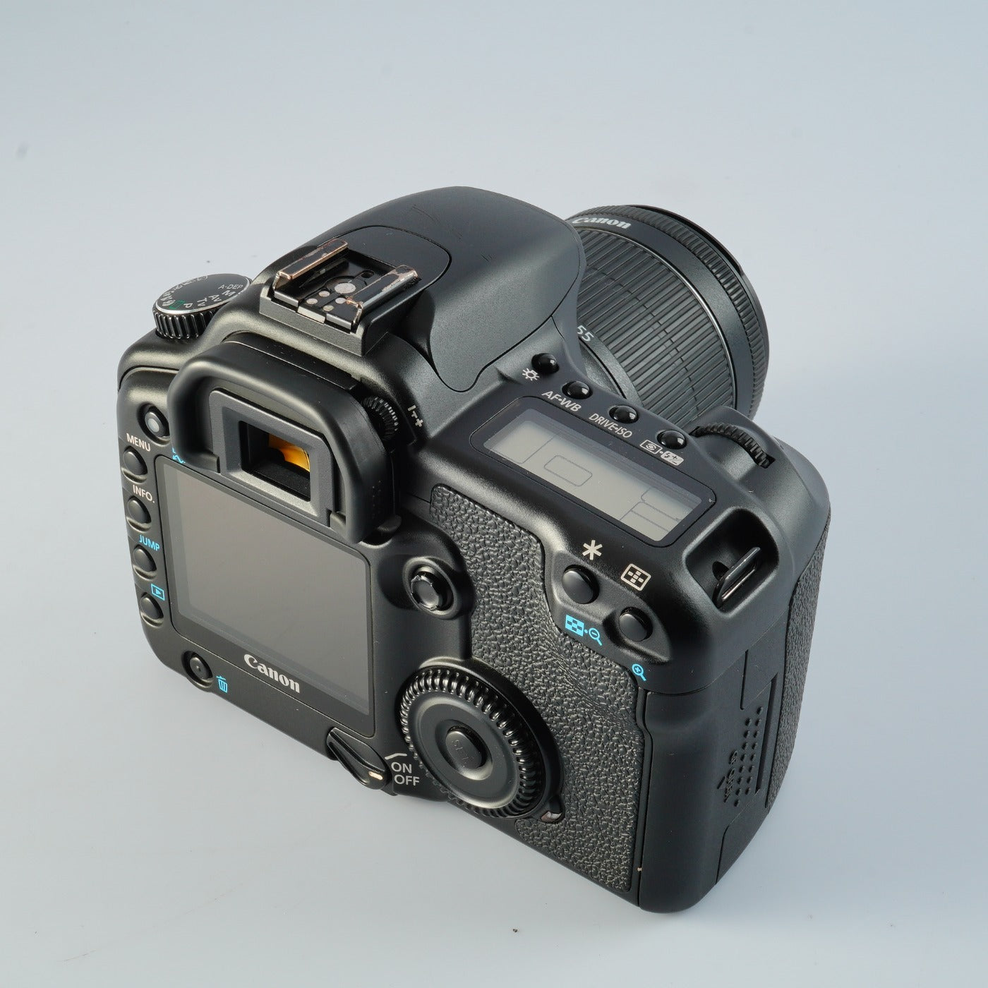 Canon EOS 30D + EF-S 18-55mm F/3.5-5.6 IS + CF 2GB デジタル一眼レフカメラ