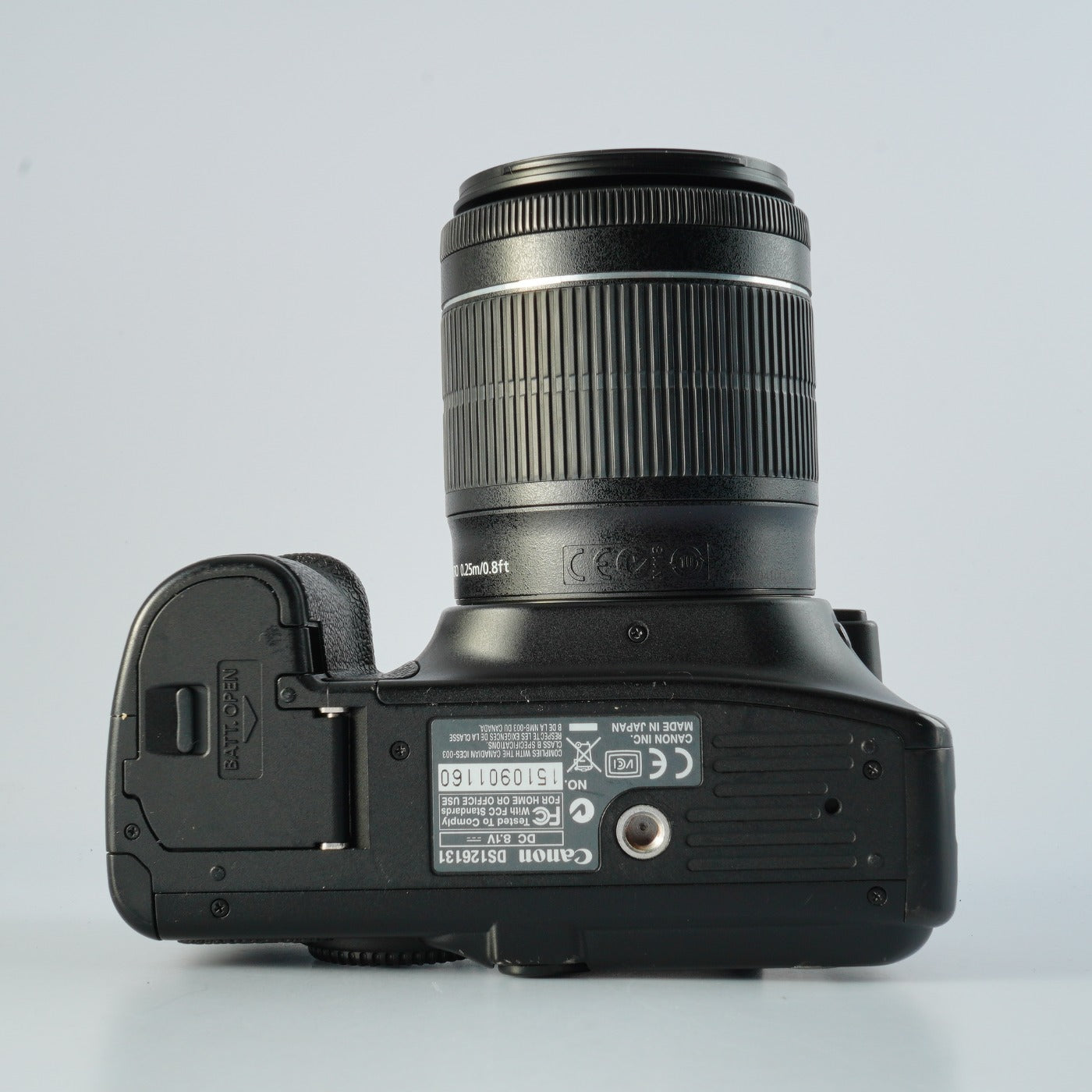 Canon EOS 30D + EF-S 18-55mm F/3.5-5.6 IS + CF 2GB デジタル一眼レフカメラ