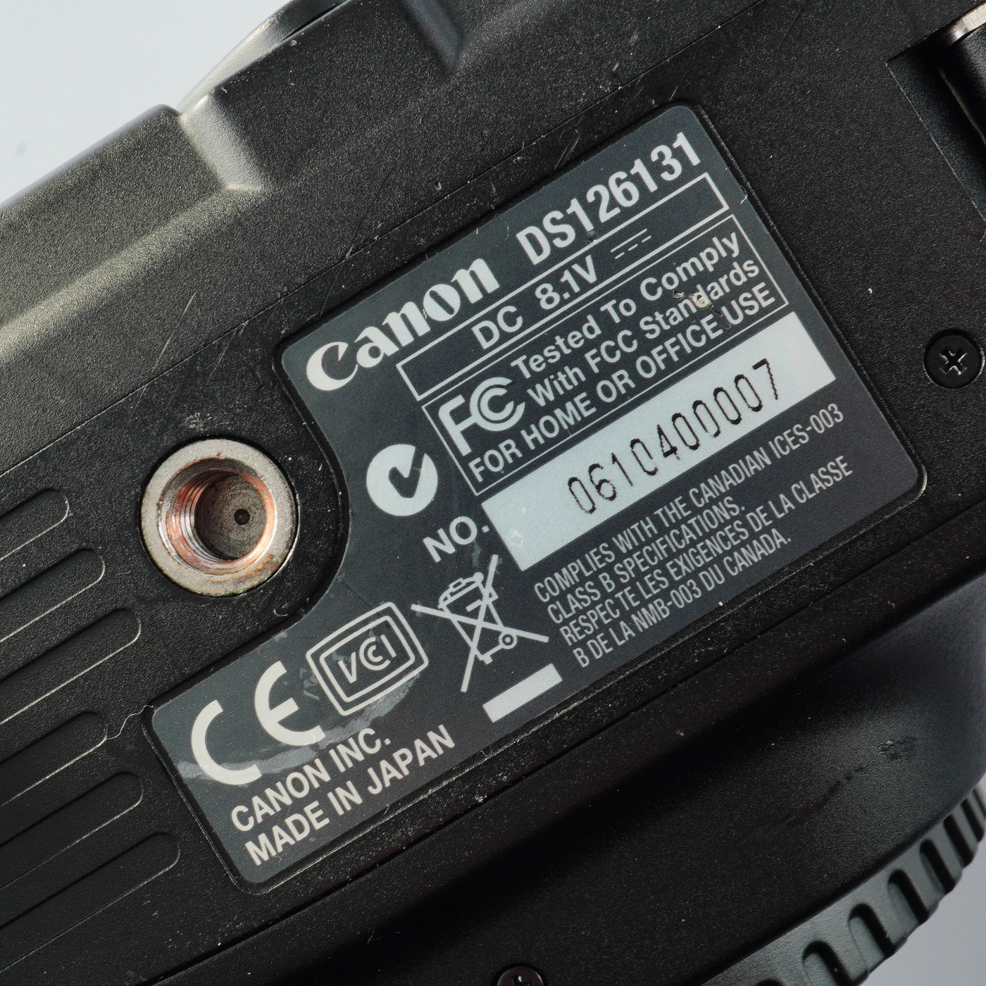 Canon EOS 30D + EF-S 18-55mm F/3.5-5.6 IS + CF 2GB デジタル一眼レフカメラ