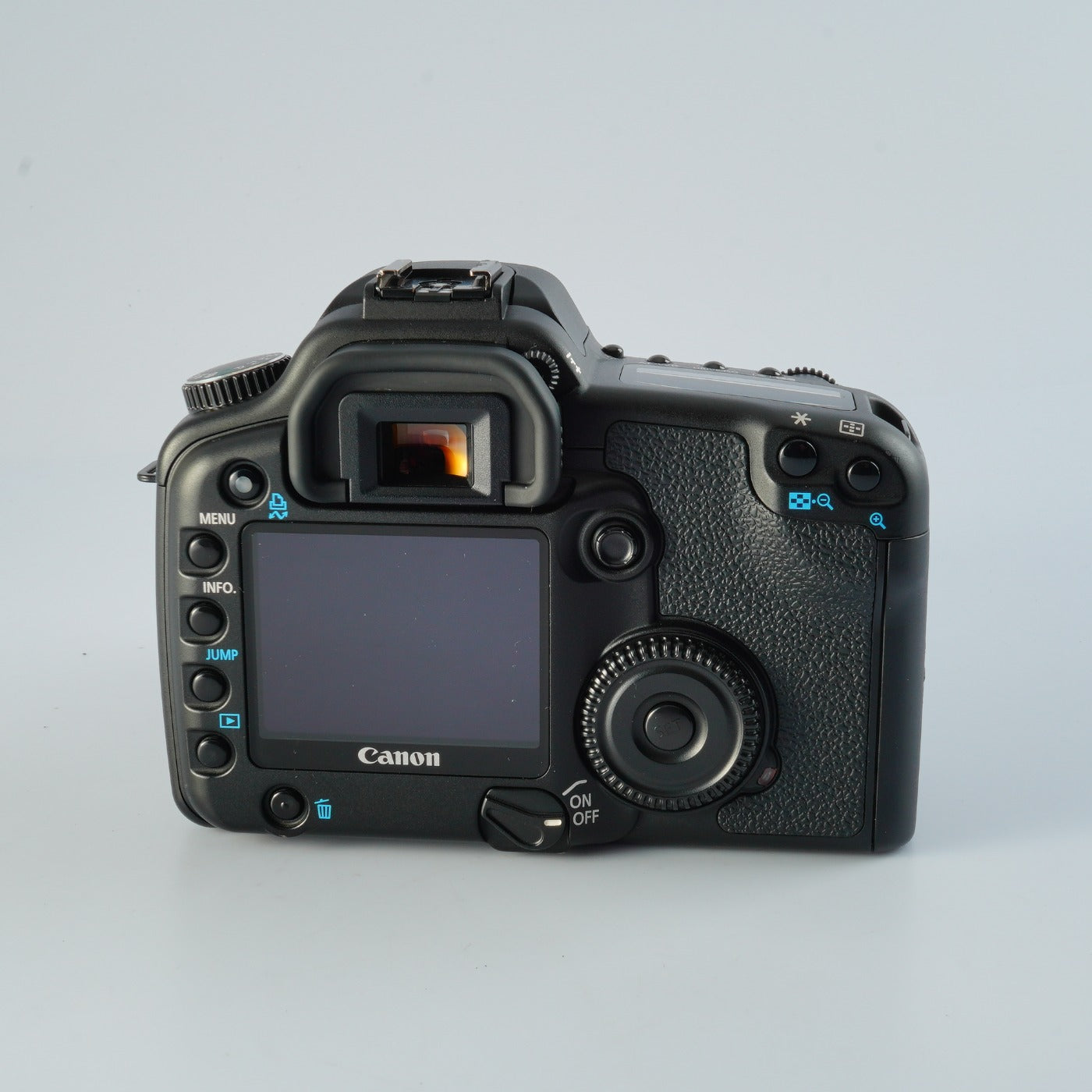 Canon EOS 30D + EF-S 18-55mm F/3.5-5.6 IS + CF 2GB デジタル一眼レフカメラ