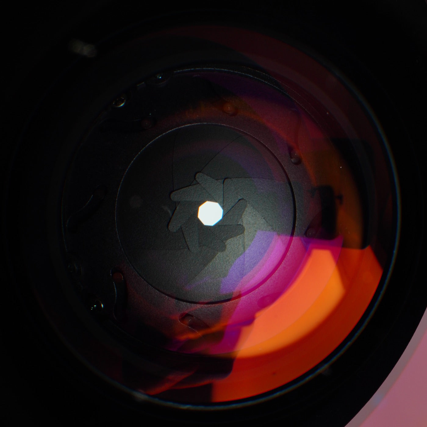 MINOLTA MD ZOOM 28-70mm F/3.5-4.8 ズームレンズ