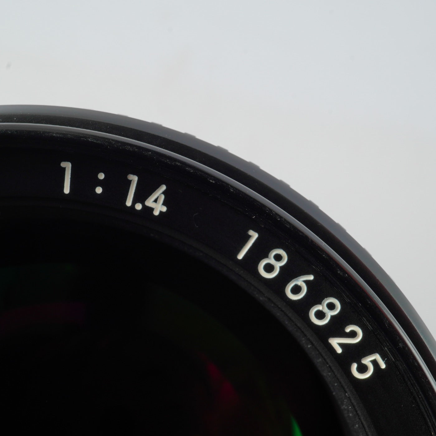 Nikon Ai-S NIKKOR 85mm F/1.4 単焦点レンズ