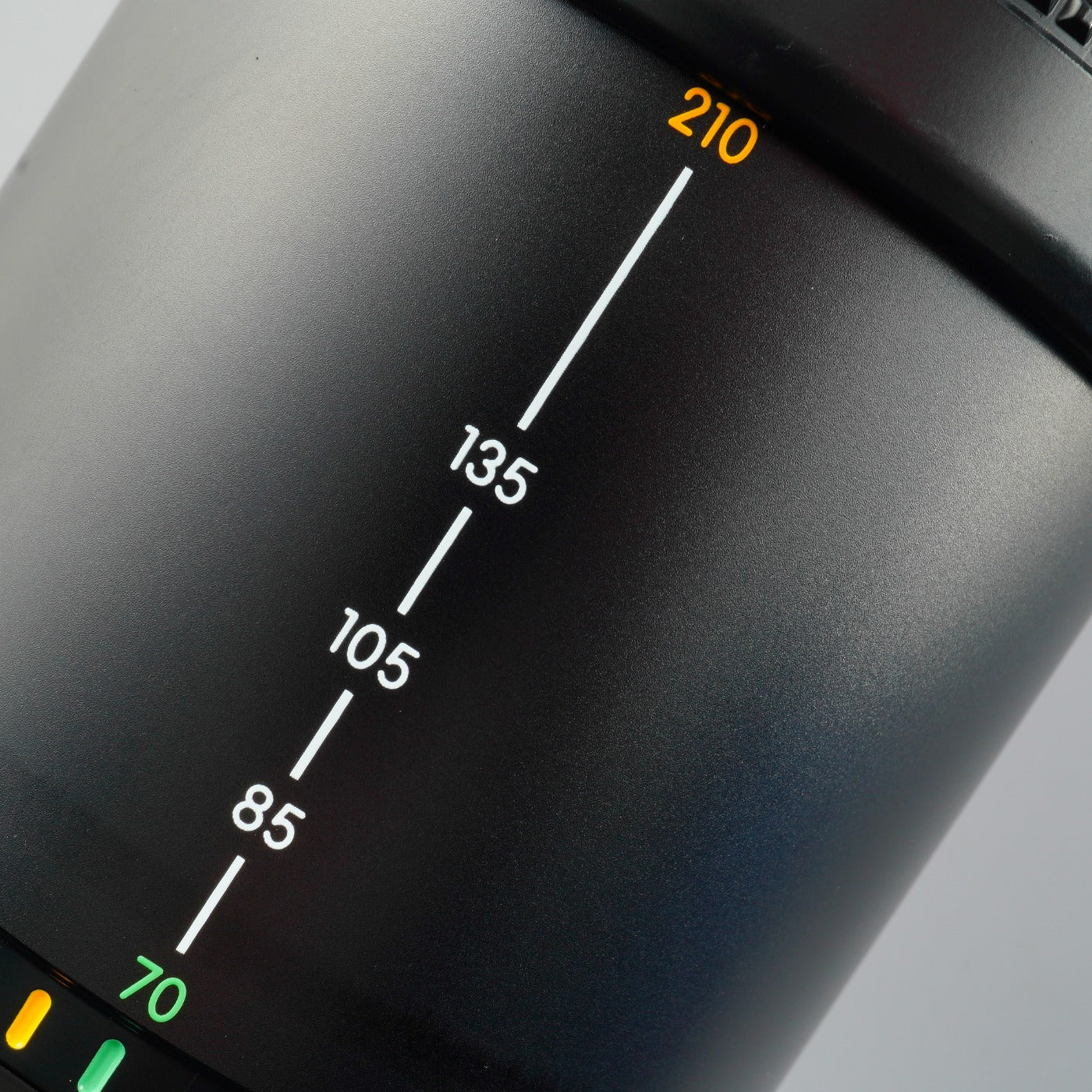 Nikon AF NIKKOR 70-210mm F/4-5.6 ズームレンズ