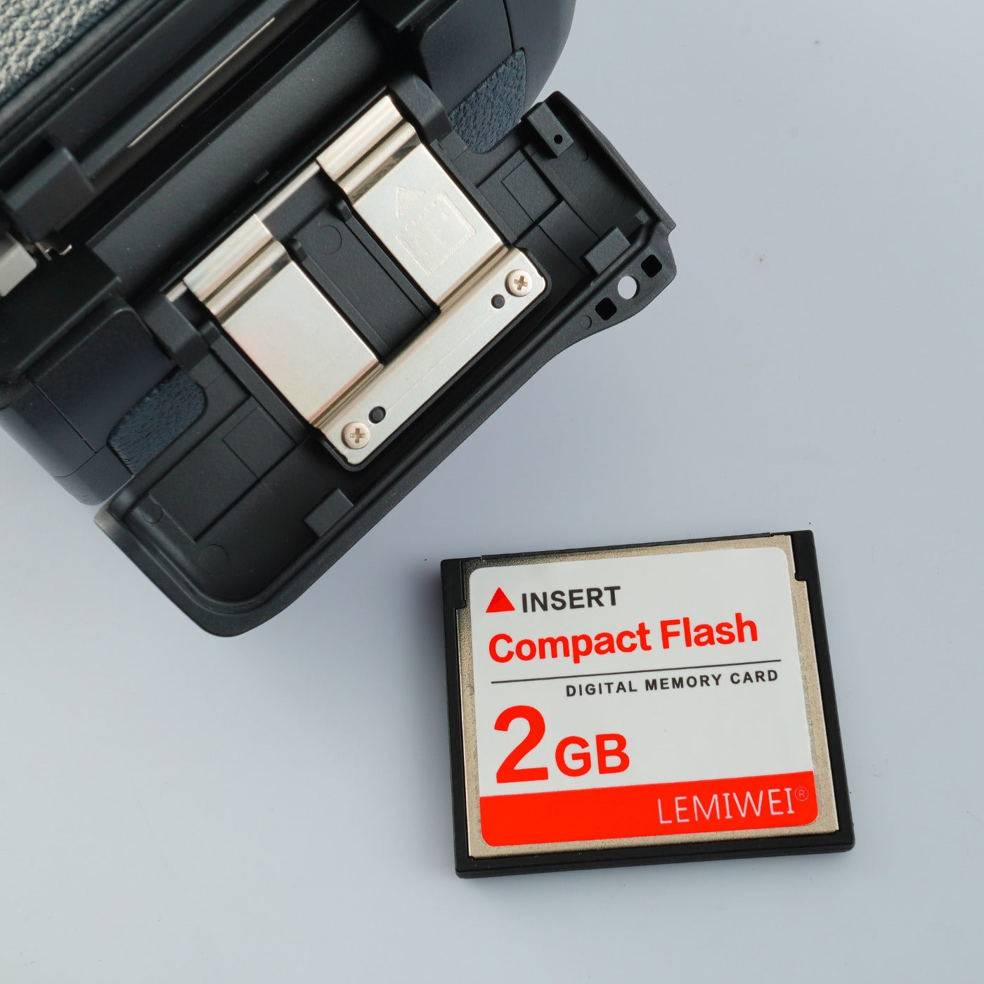 Canon EOS 10D ＋ EF 28-80mm F/3.5-5.6 Ⅳ + CF 2GB デジタル一眼レフカメラ