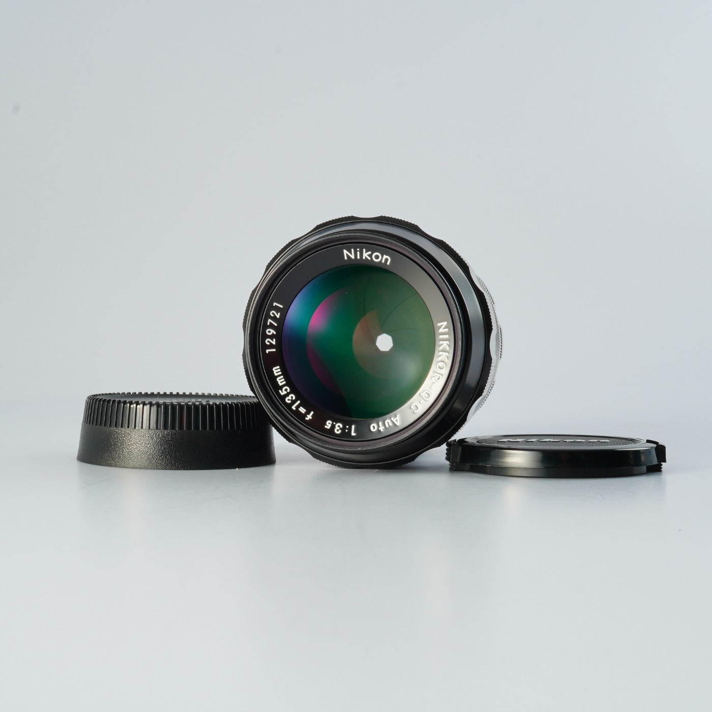 Canon EOS 40D + EF-S 18-55mm F/3.5-5.6 IS + CF 2GB デジタル一眼レフカメラ