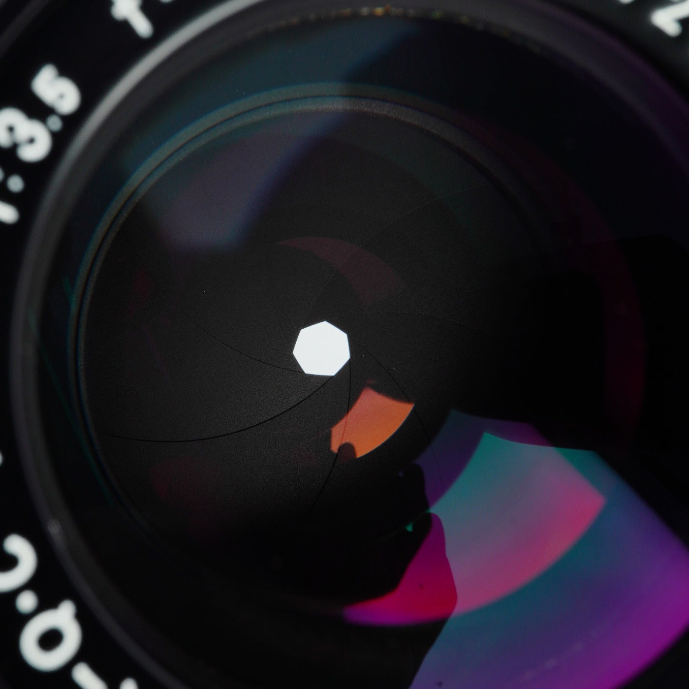 Canon EOS 40D + EF-S 18-55mm F/3.5-5.6 IS + CF 2GB デジタル一眼レフカメラ